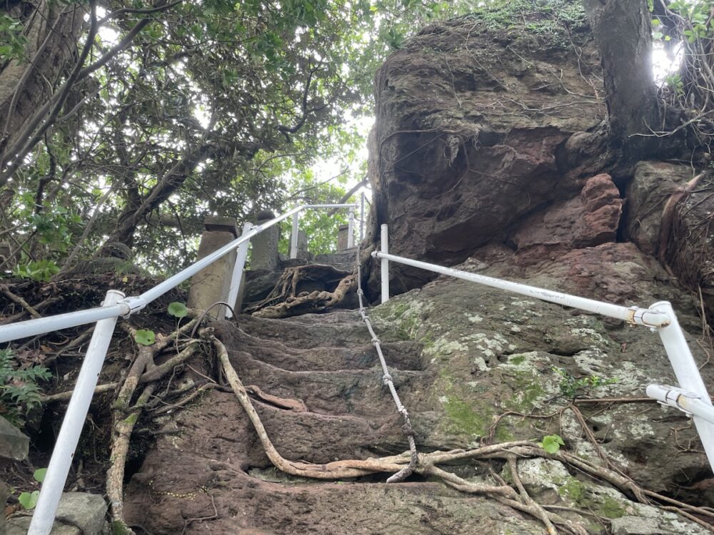 荒平天神　参道